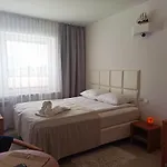 Al Mare-villa Z Basenem I Klimatyzacja W Cenie Pobytu Ustronie Morskie