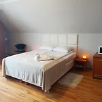 Apartmán Al Mare-villa Z Basenem I Klimatyzacja W Cenie Pobytu *