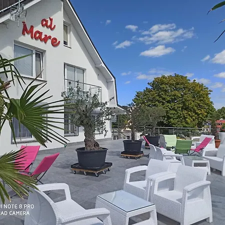 Al Mare-villa Z Basenem I Klimatyzacja W Cenie Pobytu Apartman *