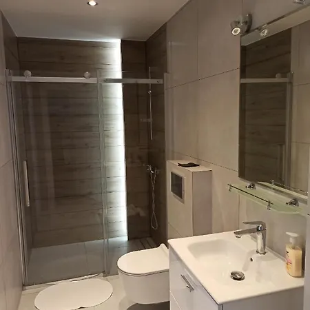 Apartman Al Mare-villa Z Basenem I Klimatyzacja W Cenie Pobytu Ustronie Morskie