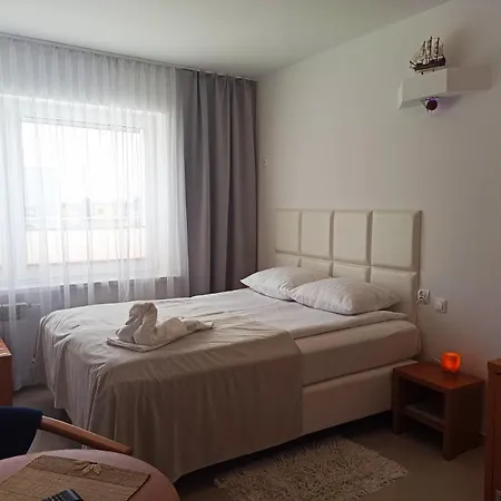 Al Mare-villa Z Basenem I Klimatyzacja W Cenie Pobytu Ustronie Morskie