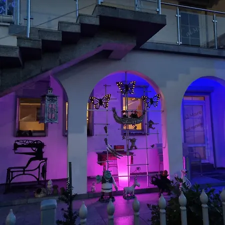 Al Mare-villa Z Basenem I Klimatyzacja W Cenie Pobytu Apartman Ustronie Morskie