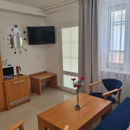 Apartman Al Mare-villa Z Basenem I Klimatyzacja W Cenie Pobytu Ustronie Morskie
