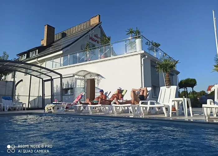 Al Mare-villa Z Basenem I Klimatyzacja W Cenie Pobytu アパート ウストロニエ・モルスキエ