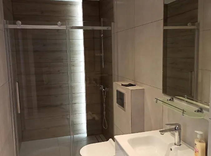 Apartment Al Mare-villa Z Basenem I Klimatyzacja W Cenie Pobytu Ustronie Morskie